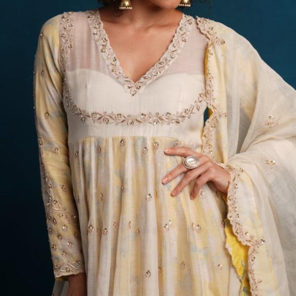 WHITE AND PINK FLORAL ANARKALI SET