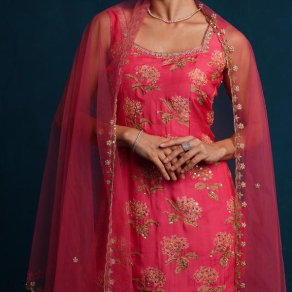 RANI PINK KURTI SHARARA DUPATTA SET
